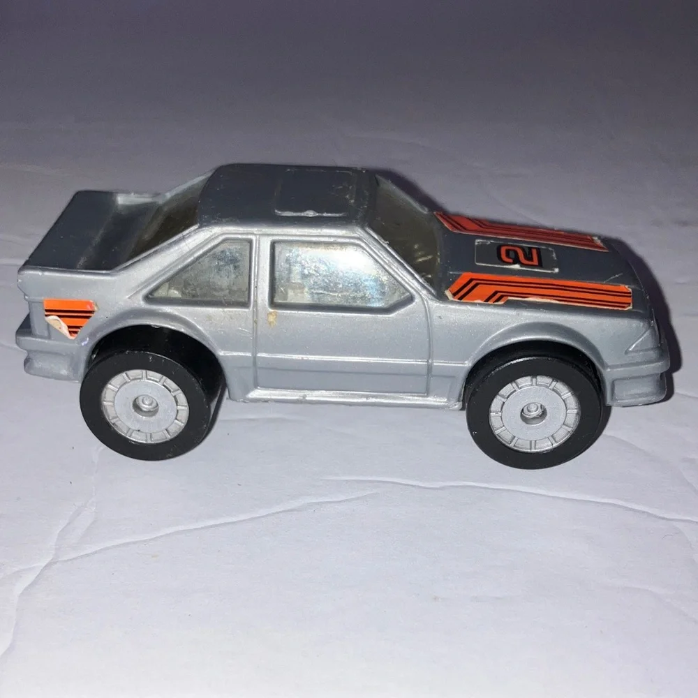 1987 Remco Ford Mustang Silver and Orange Toy Car‎ 4”